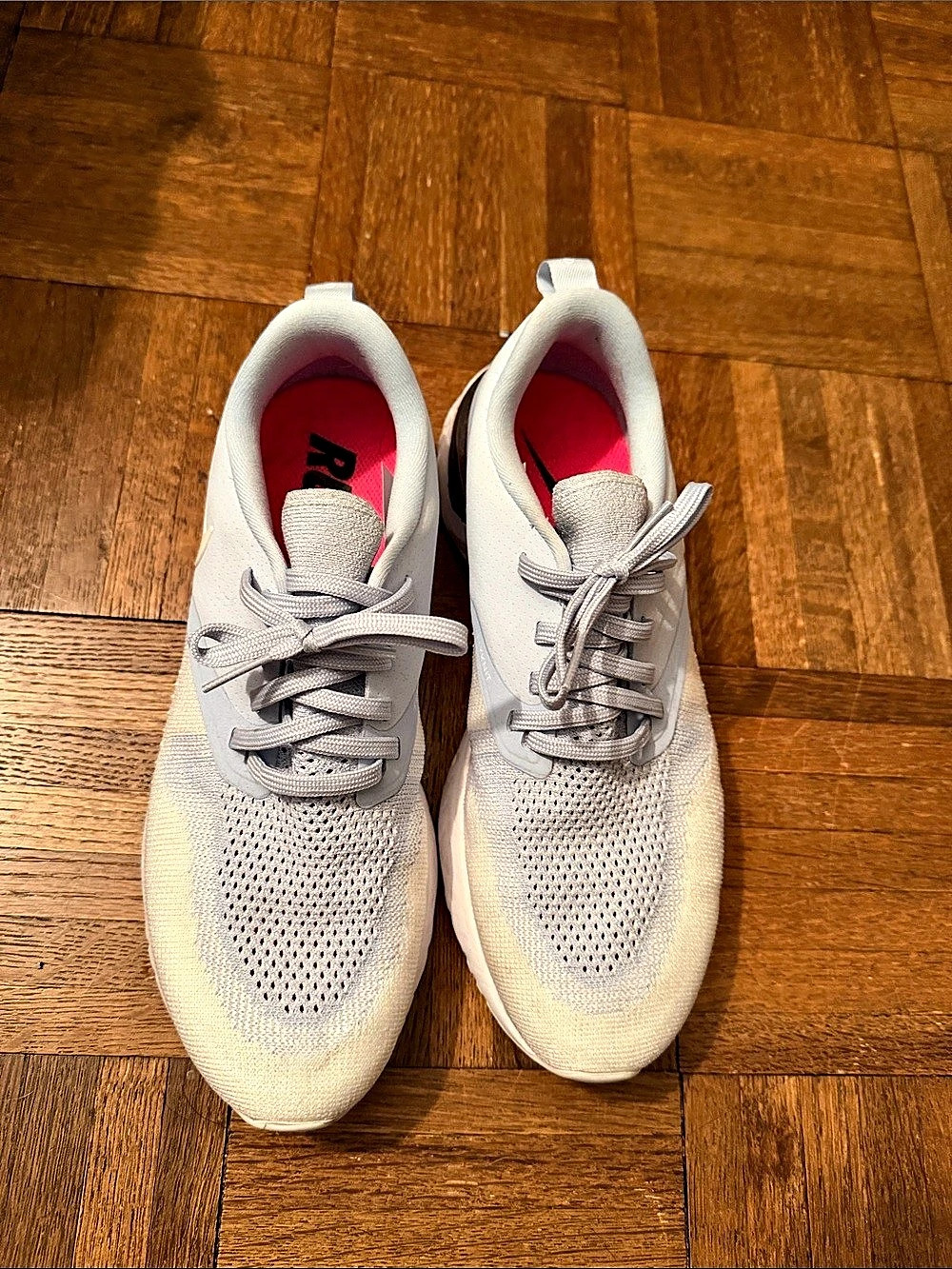 Nike Renew Run 4 Women's Sneakers White & Gray US 9.5